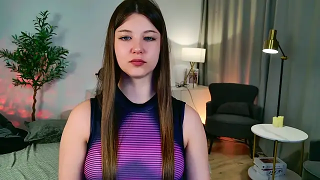 ElizaMild online show from June 4, 1:17 pm