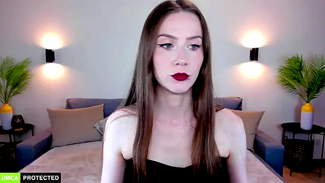 TheWoman   online show from July 10, 10:40 am