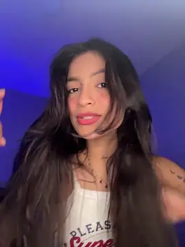 Snapshot of Sammy_pink chatting on January 21, 1:29 am Sammy pink online show from January 21, 1:29 am