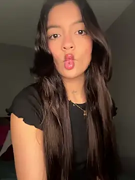 Snapshot of Sammy_pink chatting on January 28, 2:11 am Sammy pink online show from January 28, 2:11 am