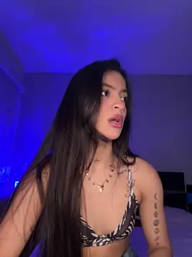 Snapshot of Sammy_pink chatting on February 1, 1:23 am Sammy pink online show from February 1, 1:23 am