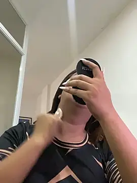 HOTTESTCANDYTS online show from December 27, 8:02 am