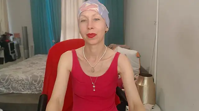 Snapshot of LuxuryNika chatting on July 16, 3:07 pm LuxuryNika online show from July 16, 3:07 pm