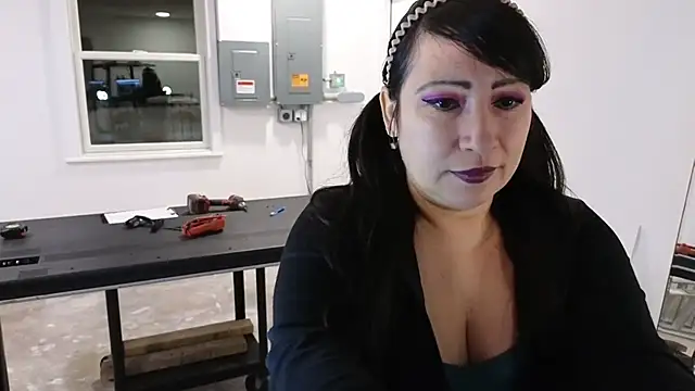 Foglove69 online show from February 10, 11:53 pm