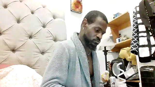 MrRuddeebony online show from September 29, 12:49 am