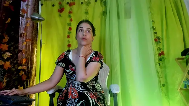 girasol walton online show from June 28, 4:35 pm