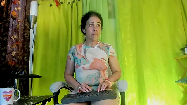 girasol walton online show from July 6, 2:14 pm