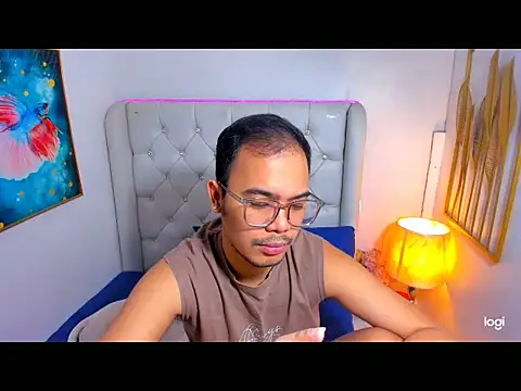 AsianZero online show from May 21, 6:04 pm