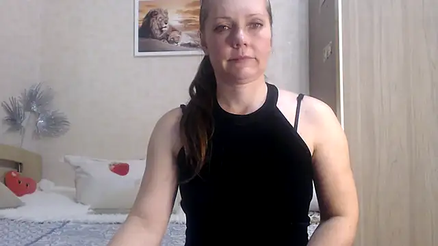 SheLion online show from December 14, 4:31 pm