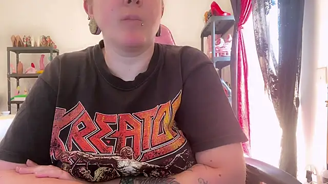 kisicaxx online show from June 8, 7:53 am