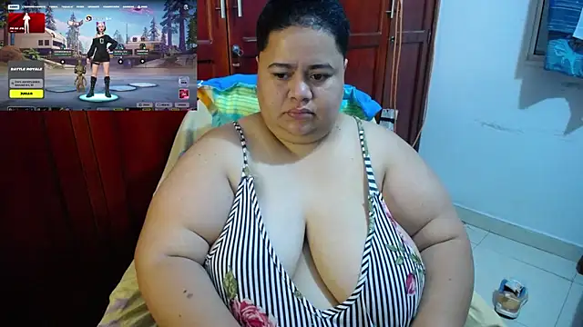 hotlesby4uxxx online show from May 5, 10:07 pm