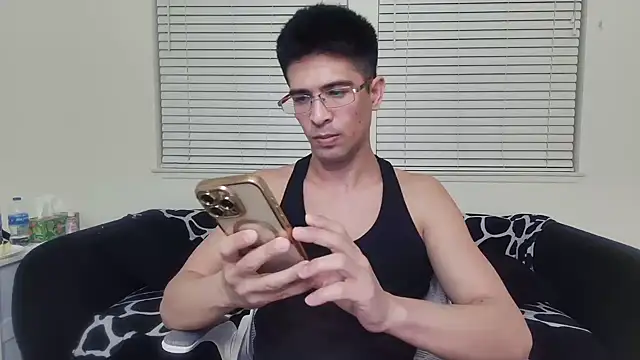 SebastianReiss online show from April 17, 4:48 am