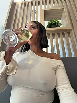   Nessa   online show from July 25, 11:41 am