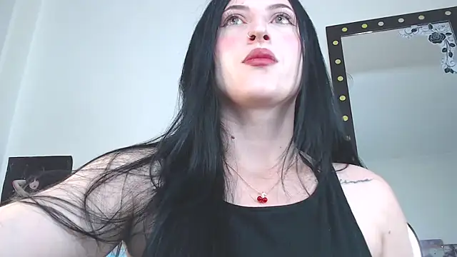 Snapshot of Evelyn_Sheeran chatting on April 26, 3:48 am Evelyn Sheeran online show from April 26, 3:48 am