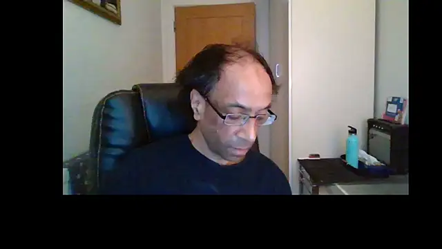 Snapshot of rauncher1 chatting on June 29, 8:31 am rauncher1 online show from June 29, 8:31 am