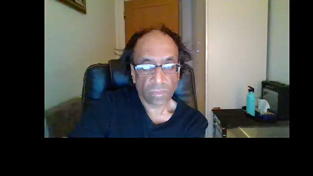 Snapshot of rauncher1 chatting on July 12, 11:07 pm rauncher1 online show from July 12, 11:07 pm