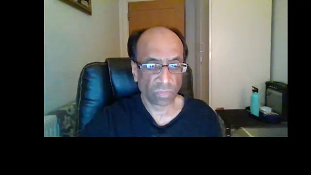 Snapshot of rauncher1 chatting on July 18, 10:35 pm rauncher1 online show from July 18, 10:35 pm