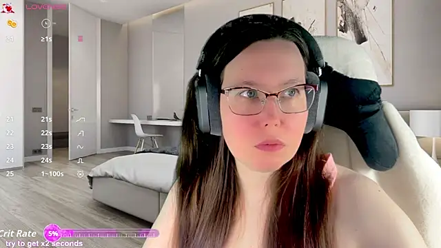 Snapshot of Victoria_Romans chatting on June 2, 11:18 pm Victoria Romans online show from June 2, 11:18 pm