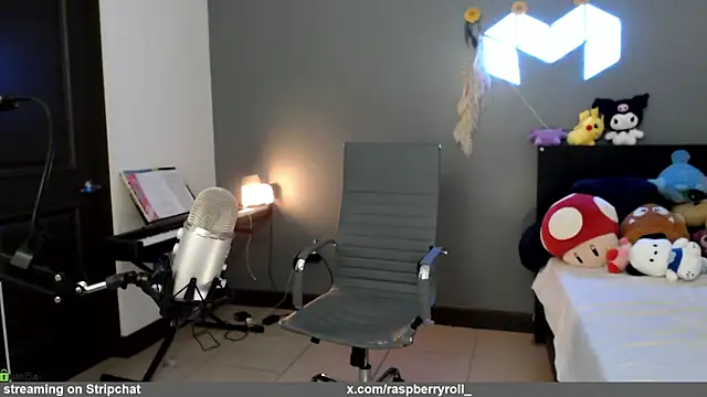 minarocket  online show from July 24, 3:54 pm