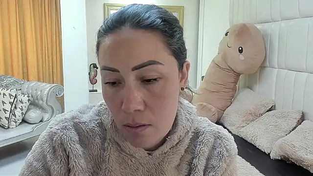 gaby trent online show from February 17, 3:08 pm