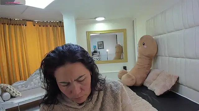 gaby trent online show from March 31, 3:34 pm