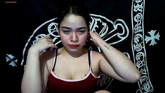 Snapshot of _preciousmoira_ chatting on June 24, 12:53 am preciousmoira online show from June 24, 12:53 am