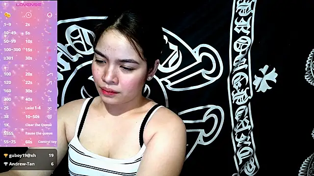 Snapshot of _preciousmoira_ chatting on July 2, 11:49 am preciousmoira online show from July 2, 11:49 am