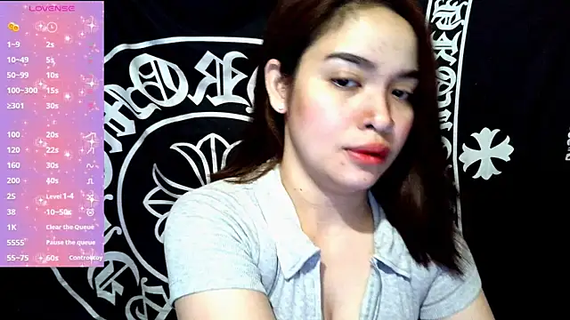 Snapshot of _preciousmoira_ chatting on July 7, 1:30 am preciousmoira online show from July 7, 1:30 am
