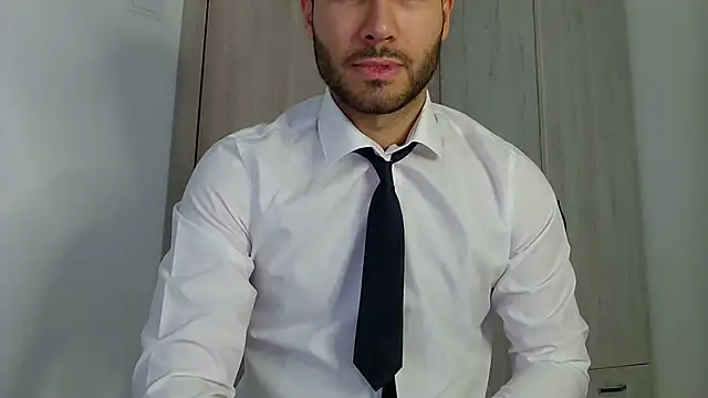 Justynn1 online show from March 17, 6:51 am