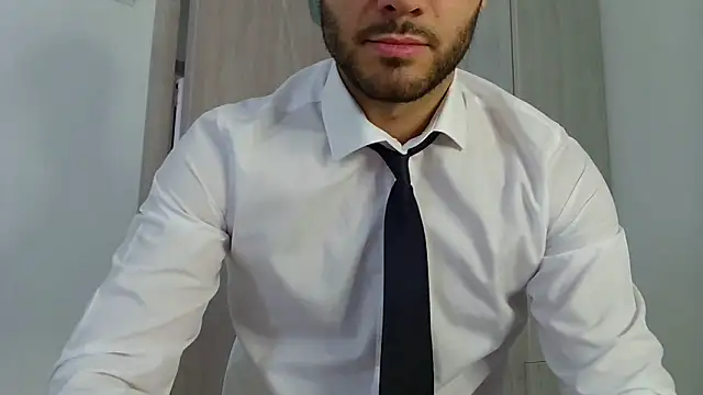 Justynn1 online show from March 18, 6:25 am