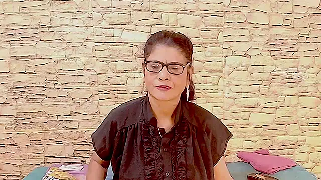 IndianAllure online show from June 20, 5:54 am
