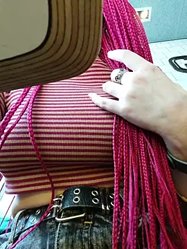 Frost foxy online show from April 17, 3:20 am