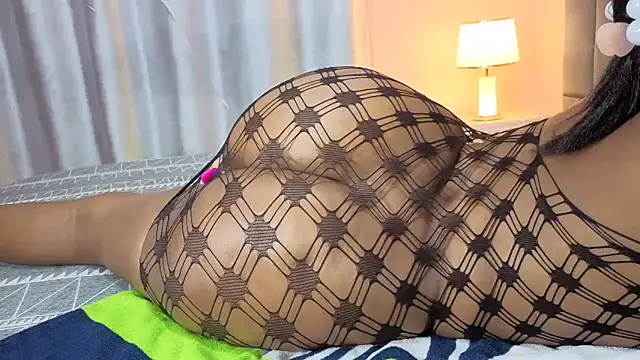 yourgoodcalmebonygirl online show from April 4, 9:29 am