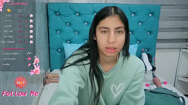 MAARYMOON online show from April 21, 10:32 am