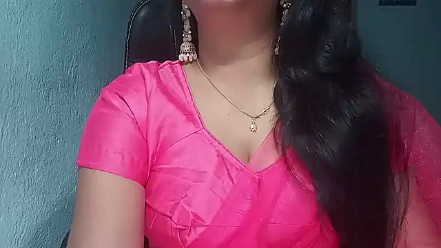 Snapshot of YourModhu chatting on December 5, 6:11 pm YourModhu online show from December 5, 6:11 pm