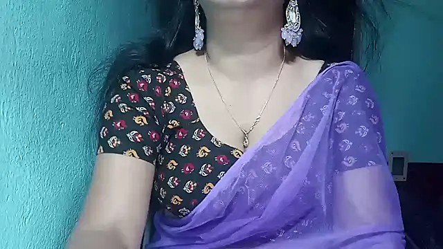 Snapshot of YourModhu chatting on December 7, 6:15 pm YourModhu online show from December 7, 6:15 pm