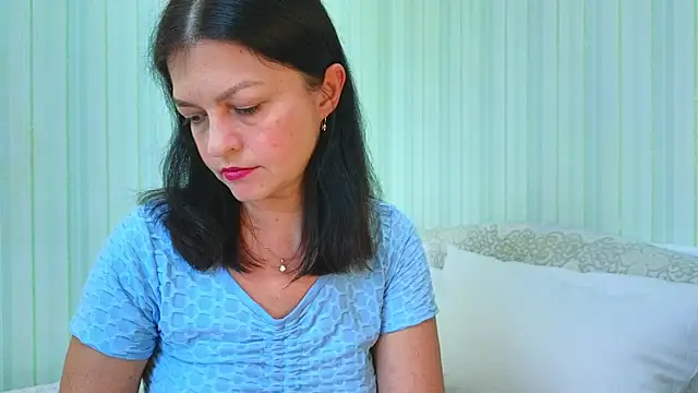  Lily  online show from July 27, 1:07 pm