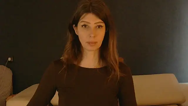 WhiteQueen888 online show from March 12, 7:47 am