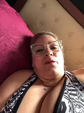 x elena x online show from December 19, 6:45 pm