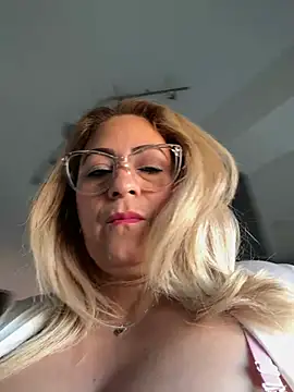 x elena x online show from February 27, 9:43 am