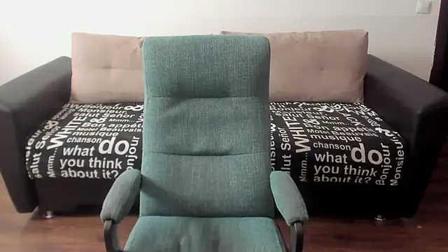 maks wolfis online show from March 2, 12:11 pm