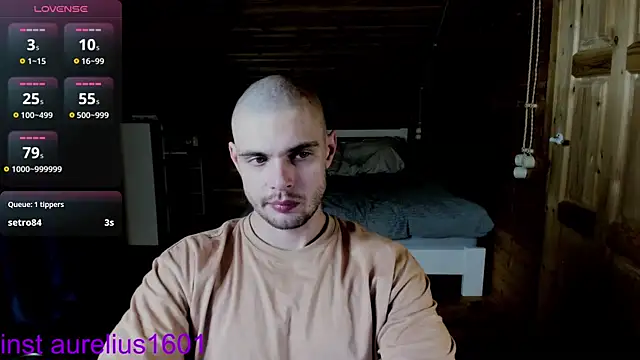 maks wolfis online show from October 9, 4:16 pm