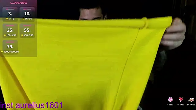 maks wolfis online show from November 22, 8:02 am