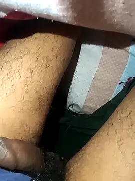 Snapshot of indianguy21 chatting on January 18, 8:09 pm indianguy21 online show from January 18, 8:09 pm