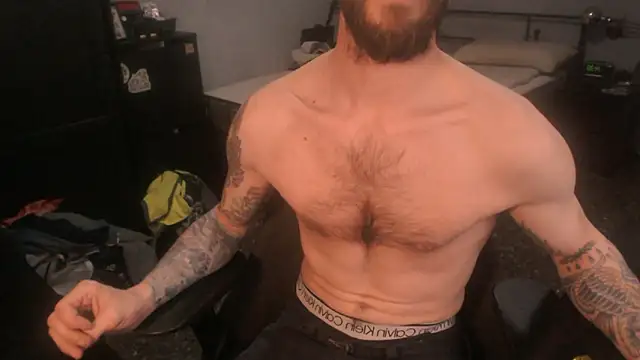 SexxxyLouis online show from March 3, 1:39 pm