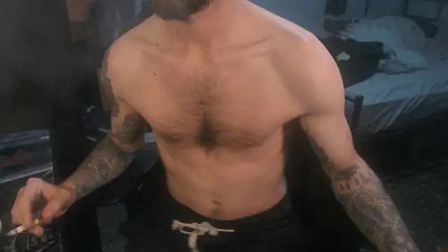 SexxxyLouis online show from May 9, 9:31 pm