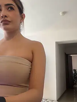 Snapshot of CATALINA_RESTREPO chatting on January 25, 8:21 pm CATALINA RESTREPO online show from January 25, 8:21 pm