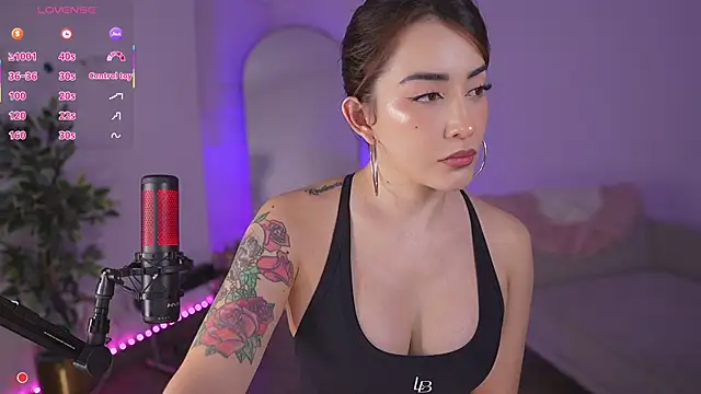 Snapshot of CATALINA_RESTREPO chatting on February 24, 12:20 am CATALINA RESTREPO online show from February 24, 12:20 am