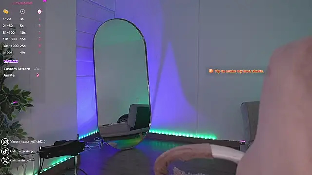 Snapshot of CATALINA_RESTREPO chatting on March 22, 2:05 am CATALINA RESTREPO online show from March 22, 2:05 am