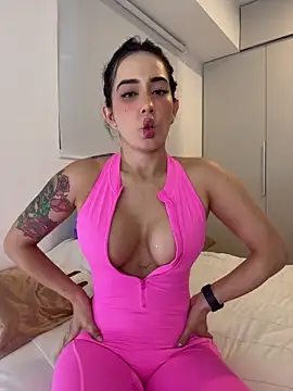 Snapshot of CATALINA_RESTREPO chatting on October 12, 11:48 pm CATALINA RESTREPO online show from October 12, 11:48 pm